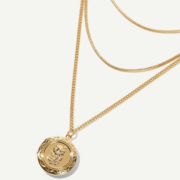 Flower Engraved Round Pendant Layered Necklace - Picture 2 of 6